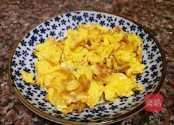 茼蒿炒鸡蛋的做法图解9