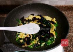 菠菜木耳炒鸡蛋的做法图解13