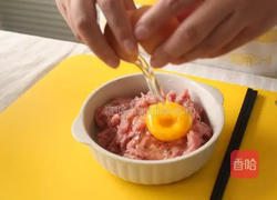 煮一锅小白菜丸子汤，有菜有肉还有汤的做法图解2