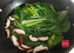香菇炒油菜的做法图解3