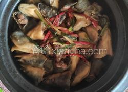 砂锅闷鳗鱼头