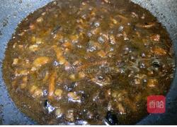 加上这个,卤肉饭香滑软嫩,好吃不腻的做法图解7