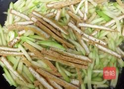西葫芦炒豆丝的做法图解6