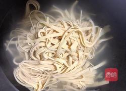 凉拌豆腐皮的做法图解2