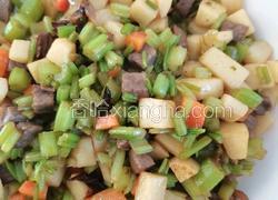 山药香芹牛肉粒