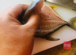 清蒸金鲳鱼的做法图解1