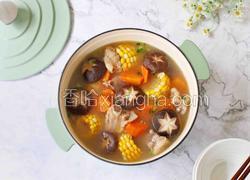 香菇玉米排骨汤