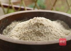 榨豆浆剩下来的豆渣做成霉豆渣 和五花肉一起炒太香了的做法图解2