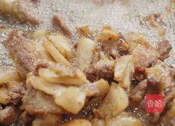 不爱吃的肥肉做成猪油渣 香辣酥脆 当零食下酒都好吃的做法图解3