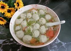 莲藕丸子莼菜汤
