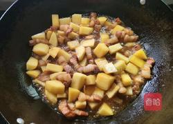 土豆红烧肉的做法图解7