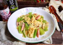 芹菜炒鸡蛋