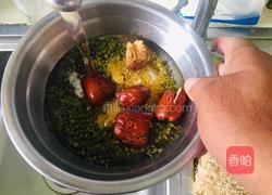 无糖糯小米绿豆红枣养生粥的做法图解3