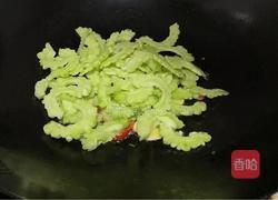 清炒苦瓜的做法图解5