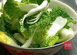 清炒菊花白菜的做法图解1