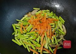 蒜苔肉丝 的做法图解5