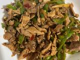 辣椒炒土猪肉的做法[图]
