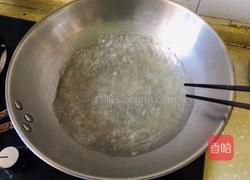 莲花白炒水晶粉丝的做法图解2