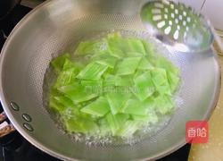 海米烧莴笋的做法图解2