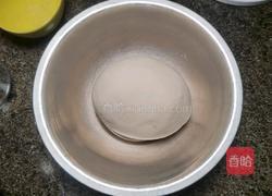 自制香菇鸡腿包子的做法图解7