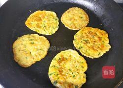 鸡蛋葱油饼的做法图解5