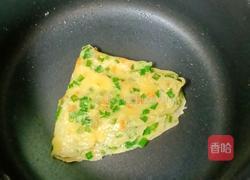 韭菜胡萝卜鸡蛋饼的做法图解13