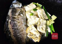 一上桌食欲大开～酸汤鲫鱼滑牛肉的做法图解2
