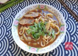 猪肉汤面的做法图解1