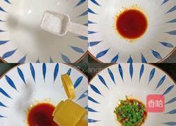 鸡蛋肉丸方便面的做法图解1
