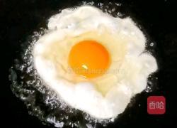 鸡蛋肉丸方便面的做法图解3