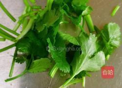 金针菇拌干豆腐胡萝卜丝的做法图解1