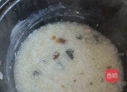 皮蛋瘦肉粥的做法图解12
