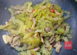 苦瓜炒肉的做法图解5