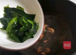 裙带菜鸡蛋豆腐汤的做法图解6