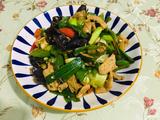 青蒜木耳炒肉片