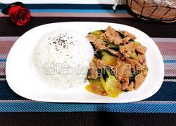 青瓜肉片饭
