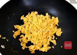 蛋炒饭的做法图解3
