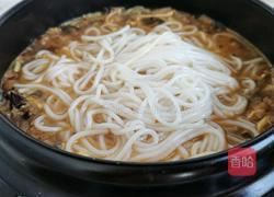 辣白菜米线的做法图解20