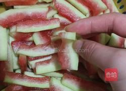 西瓜皮炒嘎啦的做法图解3