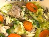 解锁厨房新魔法！无水鸡肉蔬菜锅把鲜掉眉毛的美味端上餐桌！的做法[图]