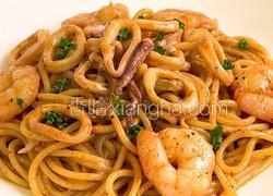黑松露海鲜意面