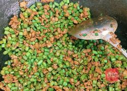 豇豆猪肉大包子的做法图解3