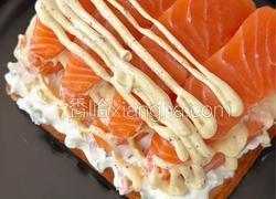 黑松露酱三文鱼三明治