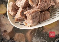 百山祖酱香土豆炖牛腩 的做法图解2