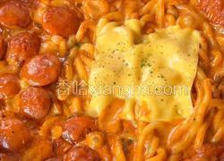 黑松露辣奶油烤肠乌冬面