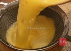 豆腐虾仁蒸蛋的做法图解3
