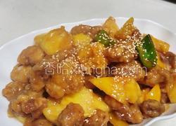 菠萝咕噜肉