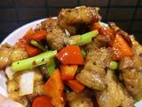  家常大葱红椒炒五花肉的做法[图]