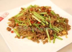 肉沫香芹炒粉条