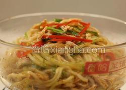 麻辣鸡丝凉面